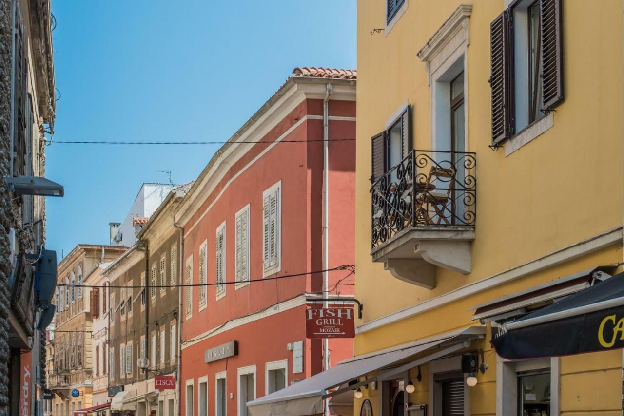 Leona Deluxe Apartments Pula Eksteriør billede